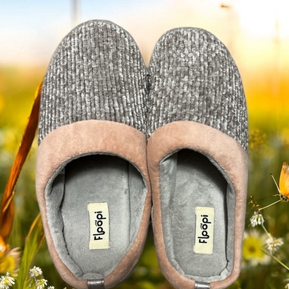 Women’s Floopi Slippers - Picture 2 of 4